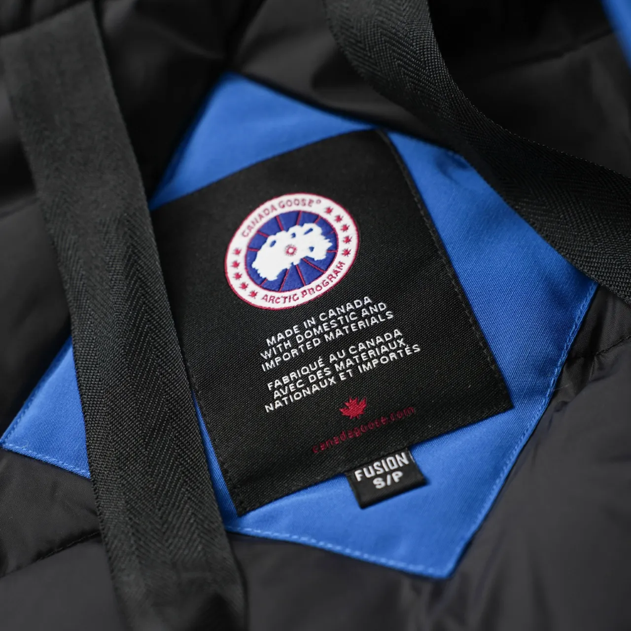 P720 CANADA GOOSE丨Canada Goose 02 hooded fur collar down jacket Color: sky blue Size: XS-XL